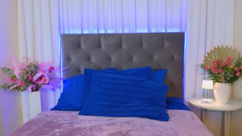 Snapshot of ariana_petite chatting on 04/02/26, 12:08 Ariana online show from 04/02/26, 12:08