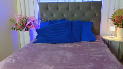 Snapshot of ariana_petite chatting on 04/13/26, 12:05 Ariana online show from 04/13/26, 12:05