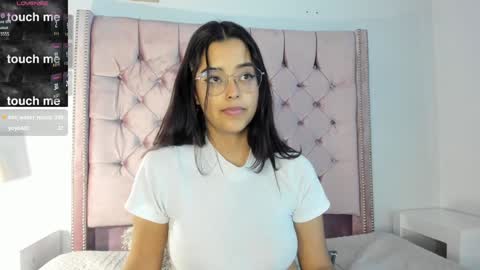 Ariana  online show from 02/08/25, 07:59