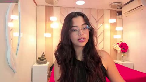 Ariana  online show from 03/10/25, 05:00