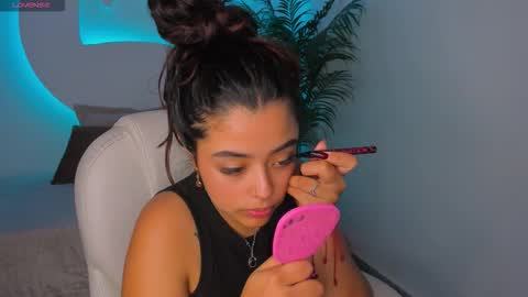 Ariana  online show from 10/22/25, 12:27