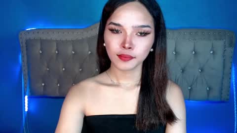 Snapshot of ariana_queen_hugecock69 chatting on 05/20/26, 05:35 Arian online show from 05/20/26, 05:35
