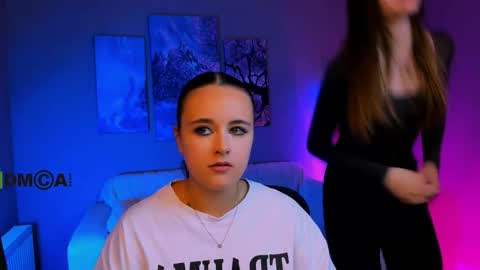 ariana_ross7 online show from 09/24/25, 03:48