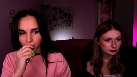 ariana_ross7 online show from 12/05/25, 08:05