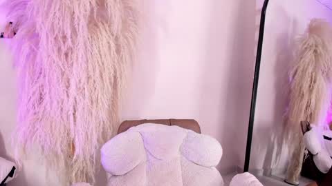 Ariana  online show from 01/13/25, 12:45