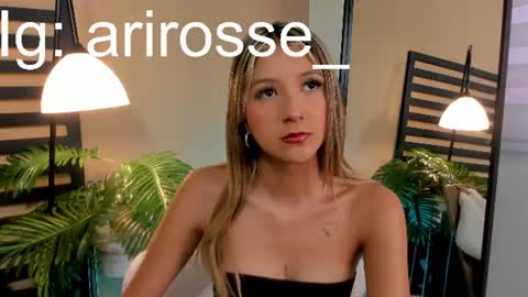 Snapshot of ariana_rosse__ chatting on 06/17/26, 01:01 Ariana online show from 06/17/26, 01:01