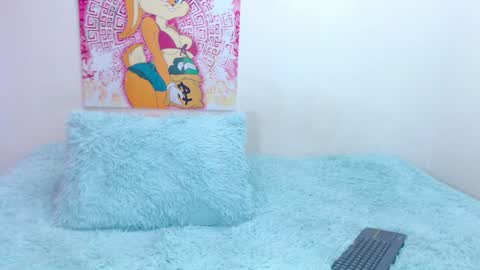 Snapshot of ariana_vidal chatting on 12/18/24, 08:25 Ari online show from 12/18/24, 08:25