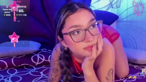 Snapshot of ariana_villada chatting on 02/01/25, 06:32 Ari online show from 02/01/25, 06:32