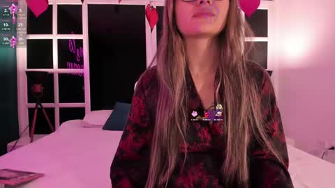 Snapshot of ariana_villada chatting on 02/03/25, 03:20 Ari online show from 02/03/25, 03:20