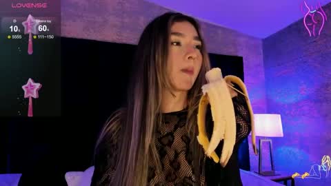 Snapshot of ariana_villada chatting on 02/08/25, 06:22 Ari online show from 02/08/25, 06:22