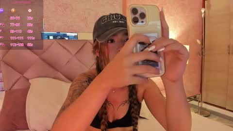 Snapshot of ariana_villada chatting on 12/18/25, 03:12 Ari online show from 12/18/25, 03:12