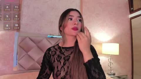 Snapshot of ariana_villada chatting on 02/23/26, 06:22 Ari online show from 02/23/26, 06:22