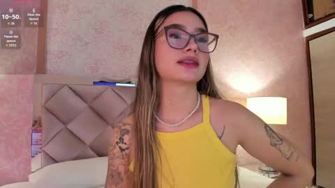 Snapshot of ariana_villada chatting on 03/02/26, 03:30 Ari online show from 03/02/26, 03:30