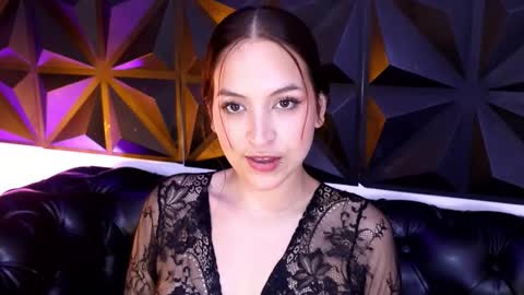 Snapshot of arianaa_jones chatting on 10/09/25, 01:20   online show from 10/09/25, 01:20