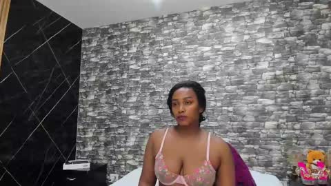 Snapshot of arianaablack chatting on 03/05/25, 12:11 Ariana online show from 03/05/25, 12:11