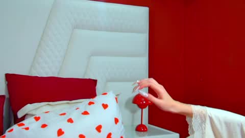 Ariana online show from 04/14/26, 06:25