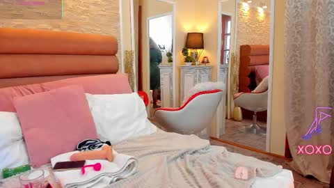 Snapshot of arianacroft_ chatting on 01/17/26, 08:08 Ariana online show from 01/17/26, 08:08