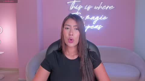 Snapshot of arianadumont chatting on 07/02/26, 11:16 Ariana Dumont online show from 07/02/26, 11:16