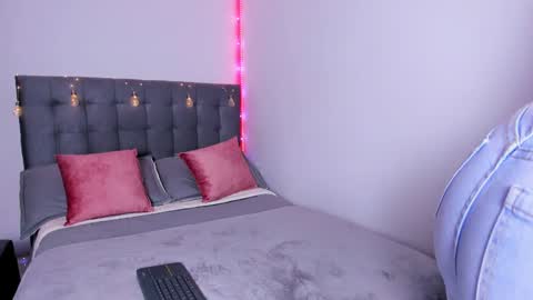  Ariana Poarch online show from 12/18/24, 05:04