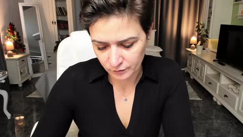 Ana online show from 01/04/25, 10:49