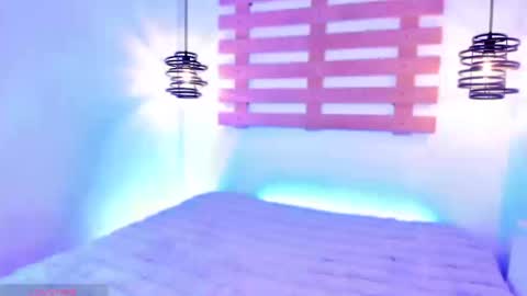 Snapshot of arianasantana chatting on 09/11/25, 12:49 Ari online show from 09/11/25, 12:49