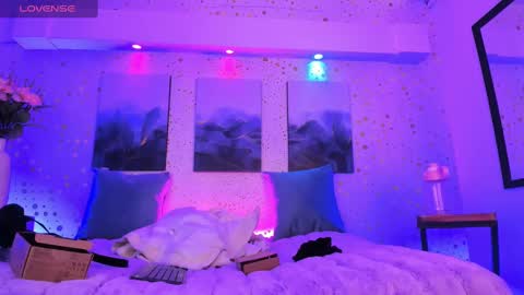 Snapshot of arianasantana chatting on 09/17/25, 12:51 Ari online show from 09/17/25, 12:51