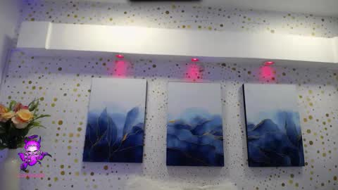 Snapshot of arianasantana chatting on 11/08/25, 12:27 Ari online show from 11/08/25, 12:27