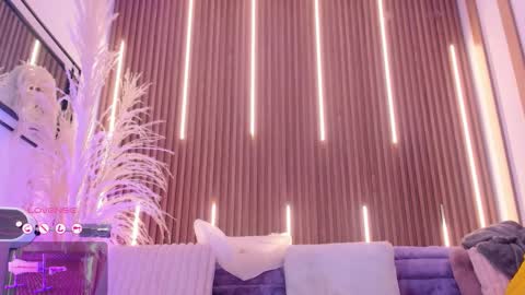 Snapshot of arianasantana chatting on 12/01/25, 12:54 Ari online show from 12/01/25, 12:54