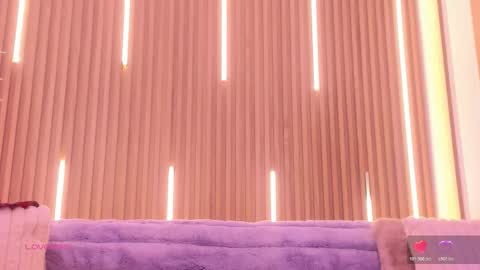 Snapshot of arianasantana chatting on 12/04/25, 01:53 Ari online show from 12/04/25, 01:53