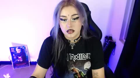 Snapshot of arianauwu666 chatting on 03/06/26, 10:28 help me 100 hands up my OF is Free online show from 03/06/26, 10:28