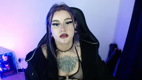 Snapshot of arianauwu666 chatting on 04/14/26, 11:00 help me 100 hands up my OF is Free online show from 04/14/26, 11:00