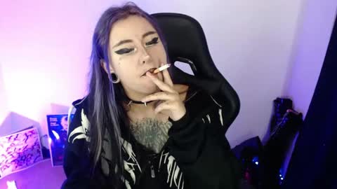 Snapshot of arianauwu666 chatting on 04/17/26, 12:13 help me 100 hands up my OF is Free online show from 04/17/26, 12:13