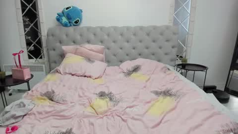 Snapshot of arianightx chatting on 03/10/25, 07:10 arianightx online show from 03/10/25, 07:10