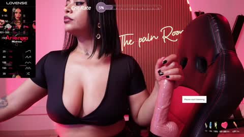 Snapshot of arianna__smith_ chatting on 01/28/25, 08:04 Arianna online show from 01/28/25, 08:04