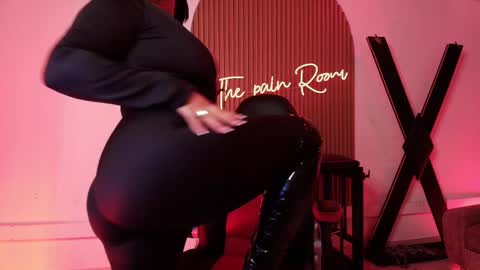 Snapshot of arianna__smith_ chatting on 02/27/25, 08:09 Arianna online show from 02/27/25, 08:09