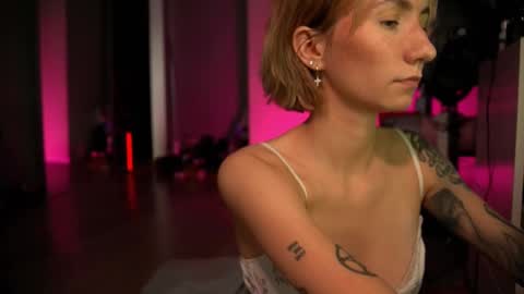 Olivka online show from 03/08/25, 08:33