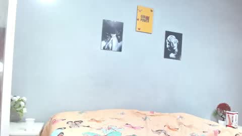 Snapshot of arianna_rossi11 chatting on 04/15/26, 12:34 arianna rossi online show from 04/15/26, 12:34