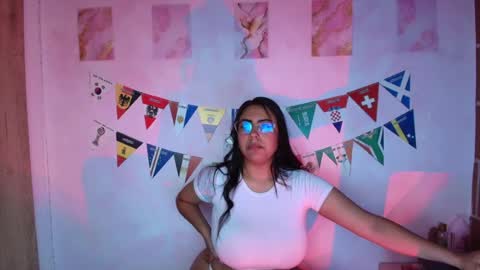 Snapshot of arianna_sampio chatting on 06/24/26, 01:37 Ar online show from 06/24/26, 01:37