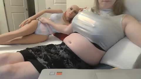 Snapshot of arianna_sinz chatting on 12/26/24, 01:18 Arianna Sinz online show from 12/26/24, 01:18