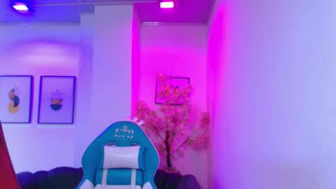 Snapshot of arianna_sweeet chatting on 03/28/26, 03:39 arianna_sweeet online show from 03/28/26, 03:39