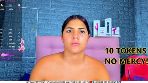 Snapshot of ariannalewis1 chatting on 02/03/25, 01:09 Arianna online show from 02/03/25, 01:09