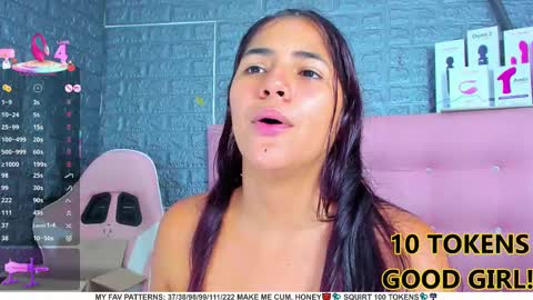 Snapshot of ariannalewis1 chatting on 03/07/25, 02:04 Arianna online show from 03/07/25, 02:04