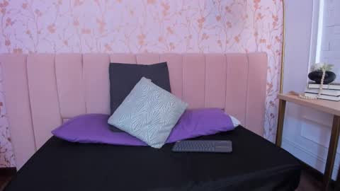 Arianna online show from 10/24/25, 12:12