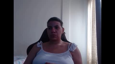 ariannaloovel online show from 01/14/25, 08:15