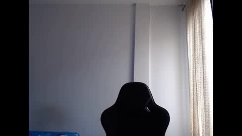 ariannaloovel online show from 02/12/25, 06:30