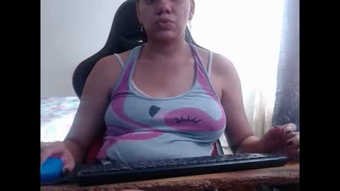 Snapshot of ariannaloovel chatting on 09/25/25, 07:17 ariannaloovel online show from 09/25/25, 07:17