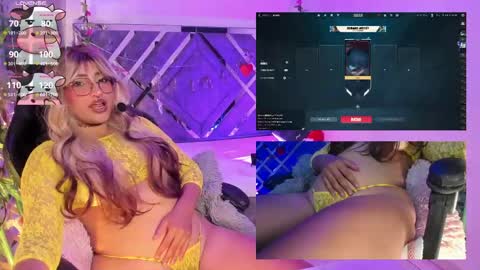 Snapshot of arianova_ chatting on 05/15/26, 01:51 Aria online show from 05/15/26, 01:51