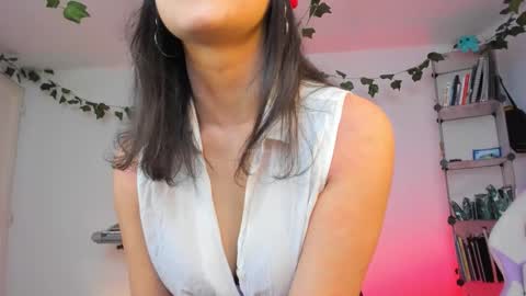 Arianna Rouse online show from 10/13/25, 09:26