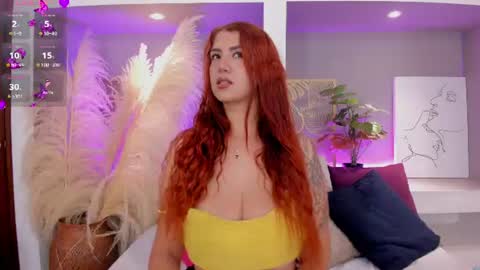 Snapshot of ariarusso_ chatting on 07/11/26, 11:06 ariarusso_ online show from 07/11/26, 11:06