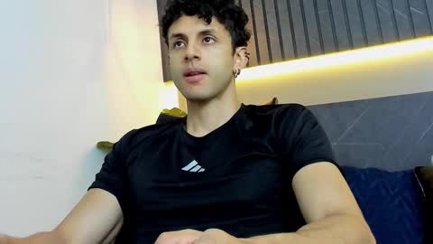 Snapshot of ariasaadeh chatting on 09/13/25, 12:05 ariasaadeh online show from 09/13/25, 12:05